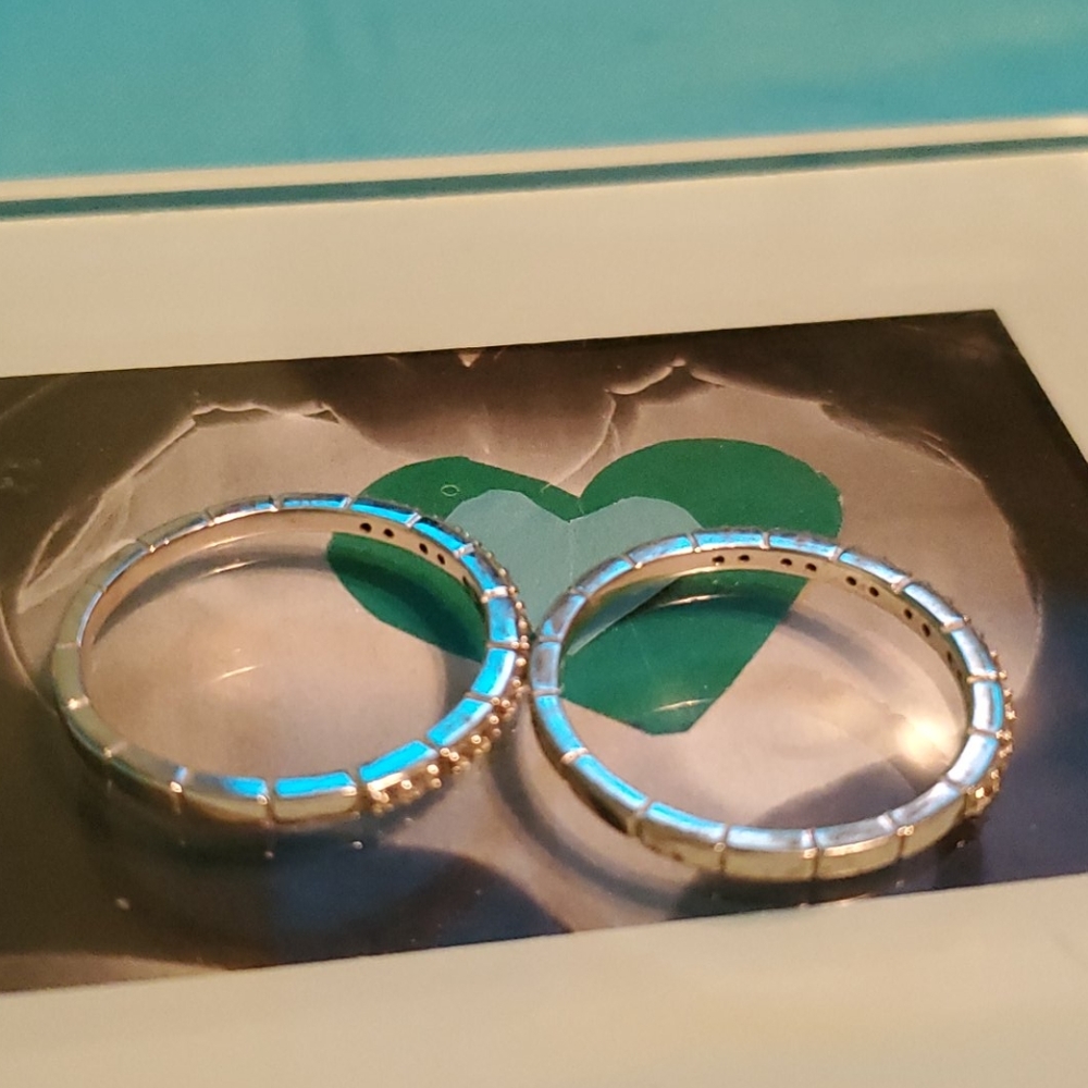 Womens size 10 -  2 stackable Rings - Picture 4 of 4